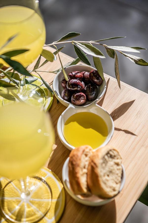 Olive Lemon Biophilic House & Lush Forest Garden Vamos Bagian luar foto