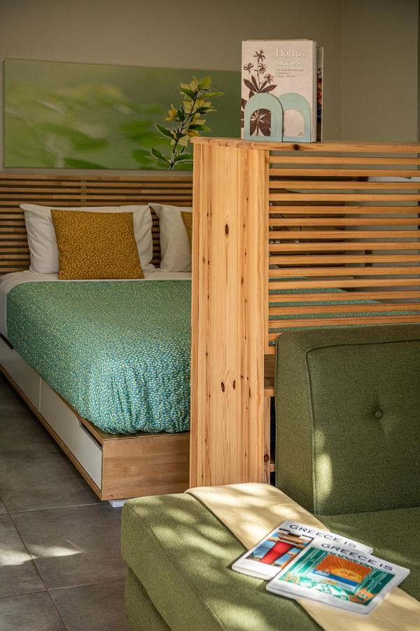 Olive Lemon Biophilic House & Lush Forest Garden Vamos Bagian luar foto