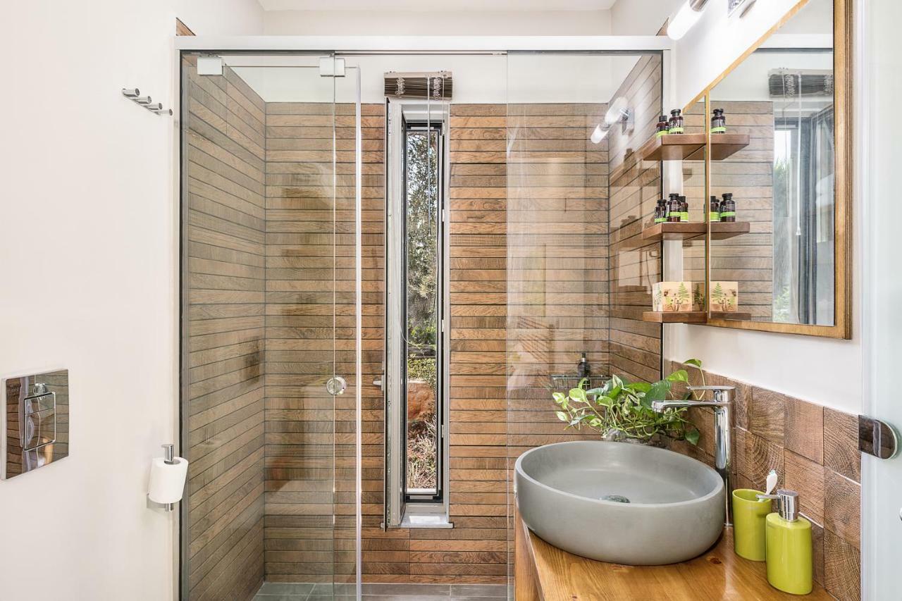 Olive Lemon Biophilic House & Lush Forest Garden Vamos Bagian luar foto