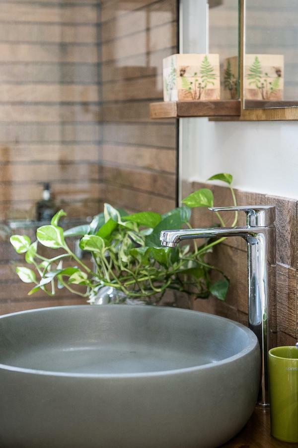Olive Lemon Biophilic House & Lush Forest Garden Vamos Bagian luar foto